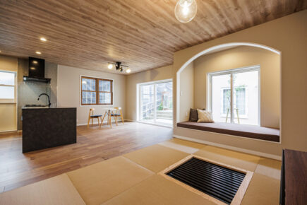 ［戸建］最小限の間取り変更で叶えた、新たな居場所“ヌック”に家族が集うのびのびLDK