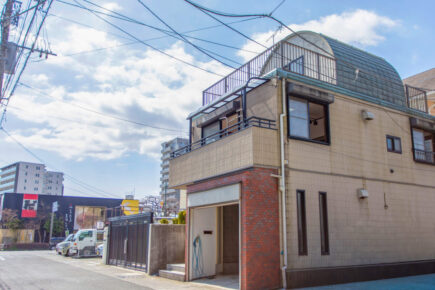 まんまるかまぼこ屋根と家族の時間