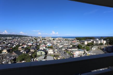 住んでもいいし、貸してもいいし。海も見えるし。